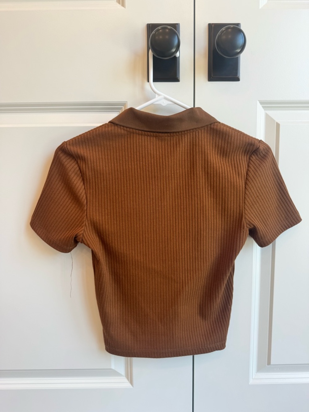 Ribbed Short Sleeve Polo Top - Brown